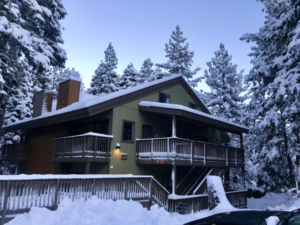 Cozy Condo Walking Distance To Village And Gondola W/ Pool/ Jacuzzi Sleeps 4. Маммот Лейкс Экстерьер фото