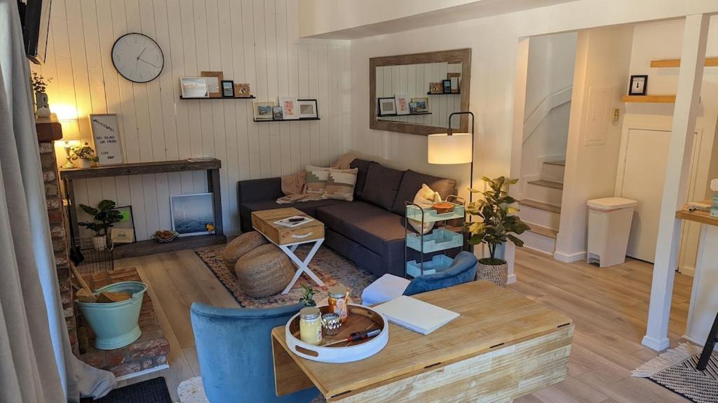 Cozy Condo Walking Distance To Village And Gondola W/ Pool/ Jacuzzi Sleeps 4. Маммот Лейкс Экстерьер фото